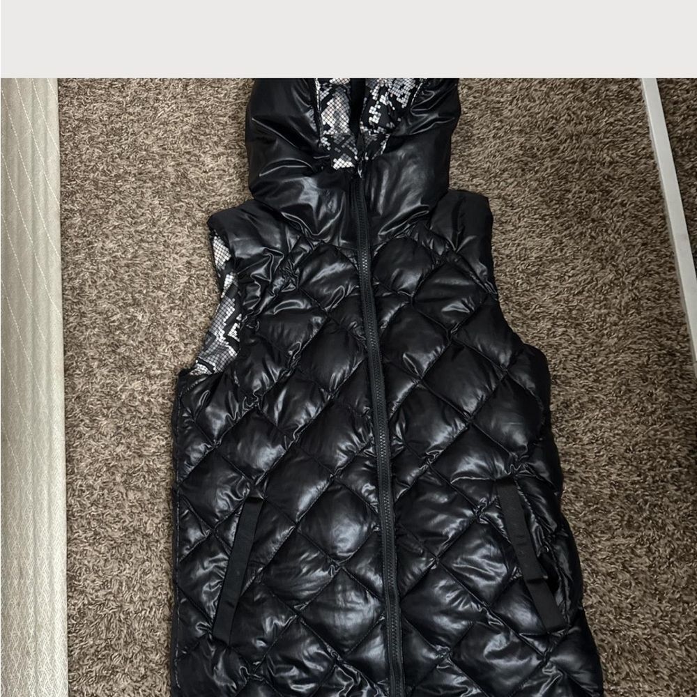 Lululemon reversible vest